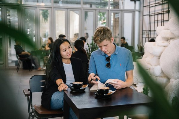 Nächtliches katzenmiauen beruhigen: strategien für erholsamen schlaf!